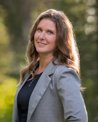 Image of Michelle Neufeld, Associate